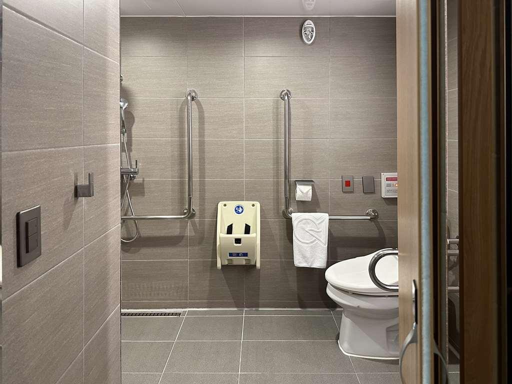 Orakai Cheonggyesan Hotel, Bw Premier Collection Hotel 4*